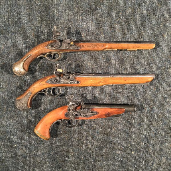 Early Flintlock Pistols- Replica (product code RFA048) - Image 2