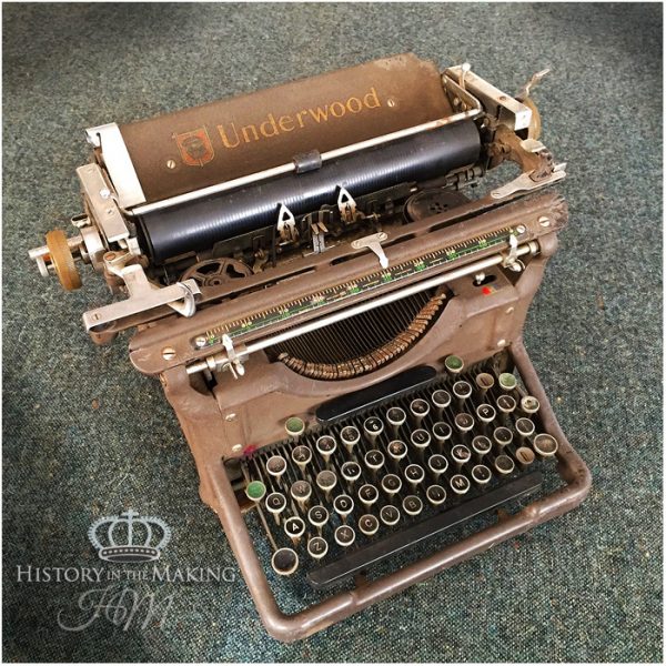 1940 Underwood Typewriter- Antique