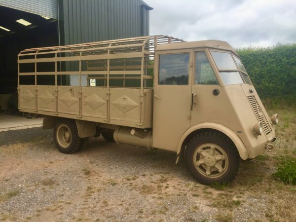 French 1940's- Renault AHN 3 Heavy Truck.