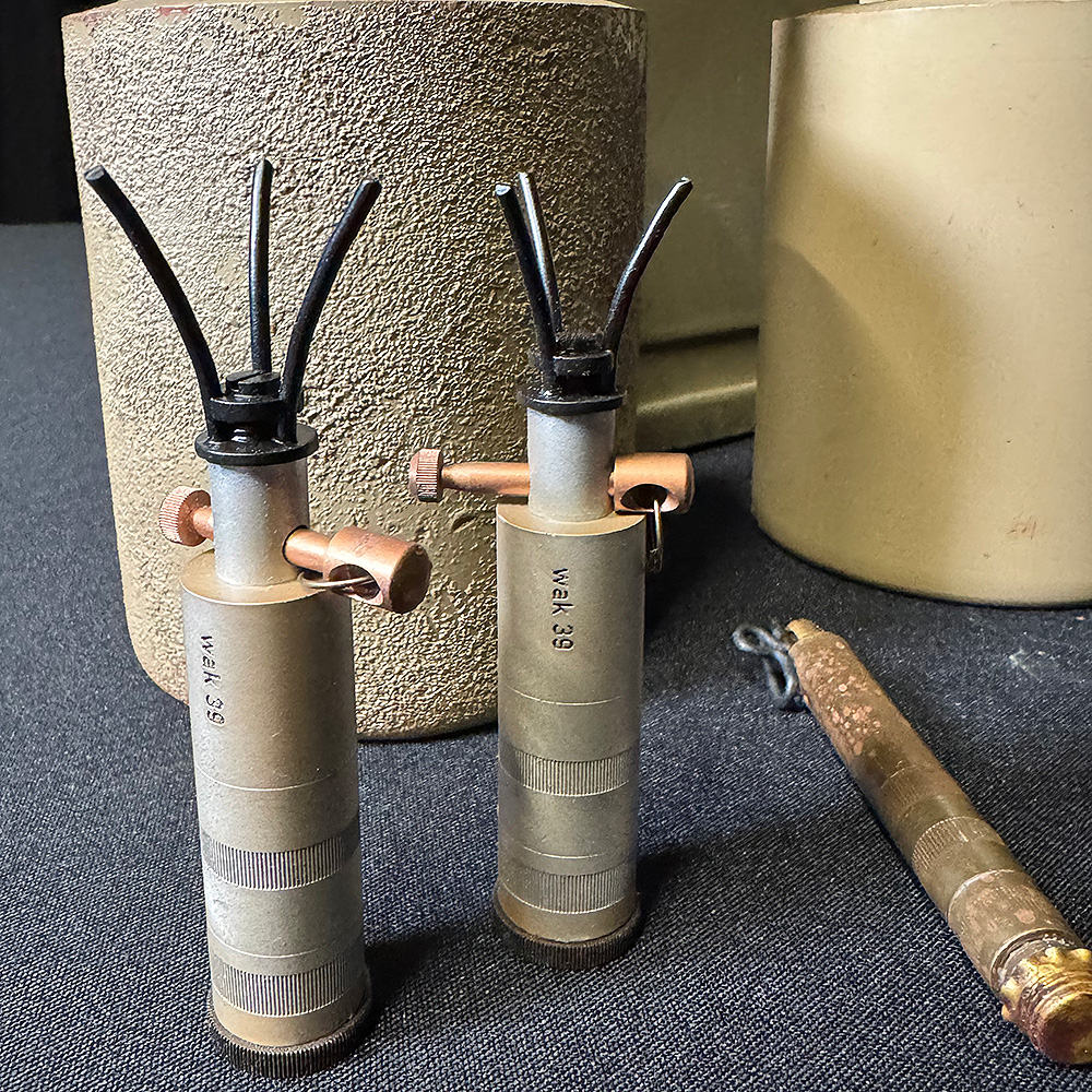 German WW2 S Mine set. S.Mi.35 (Sprengen Mine 1935), (S-Mine & Schrapnellmine 35) anti-personnel mine - Image 5